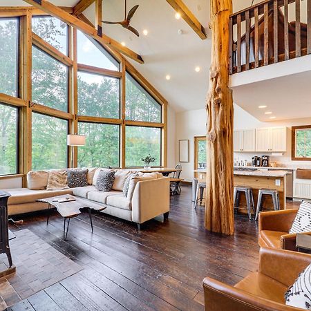 Luxe Appalachian Mountain Cabin With Hot Tub, Views Warrensville Екстер'єр фото