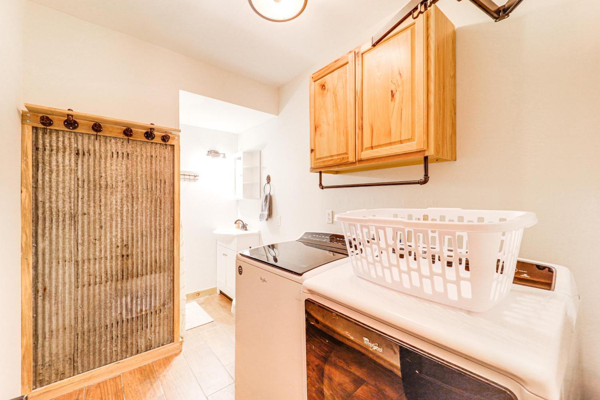 Luxe Appalachian Mountain Cabin With Hot Tub, Views Warrensville Екстер'єр фото